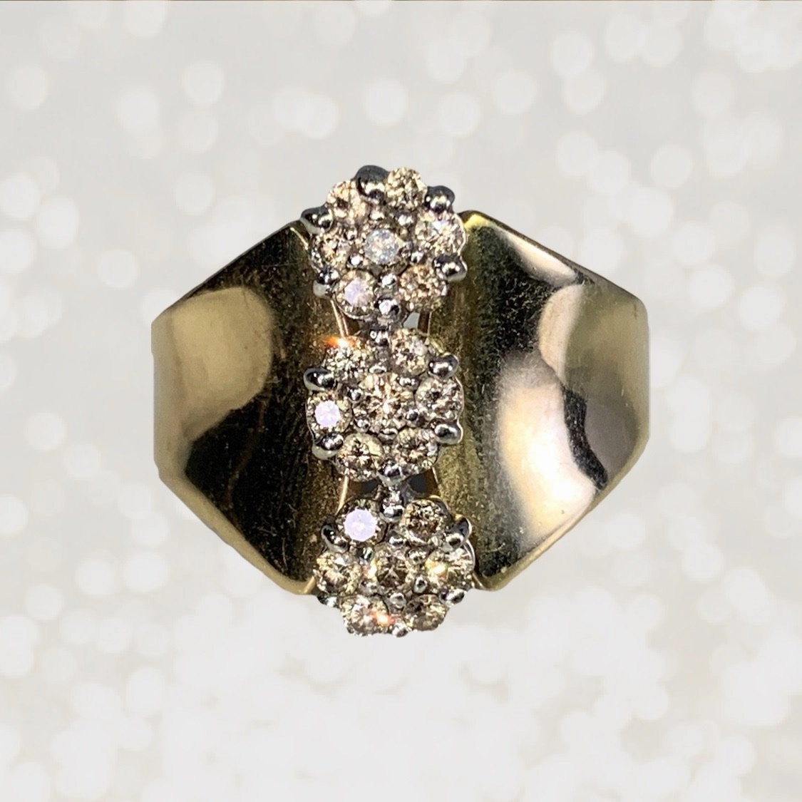 Petite Glam 1970s Vintage Diamond Cluster Statement Ring in a 10K Yellow Gold Setting. Estate Jewelry.