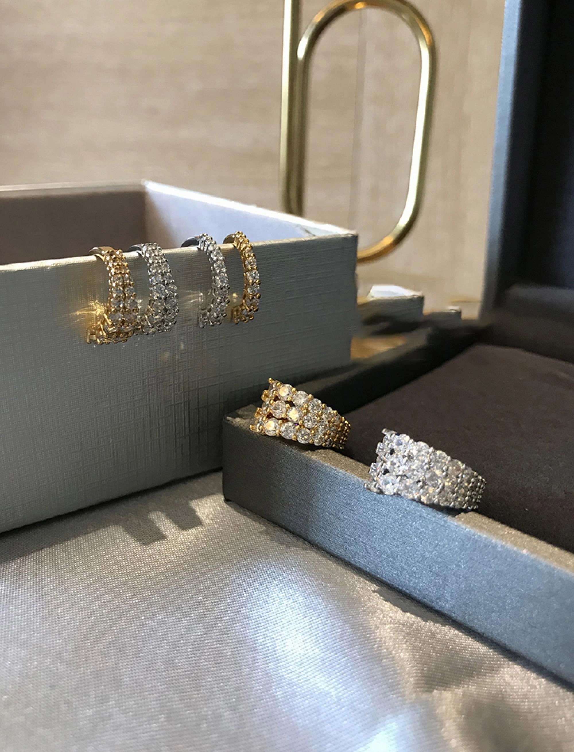 Daily Accent Polished Layer 1/2/3 Row Graduated Zirconia Ear Cuffs