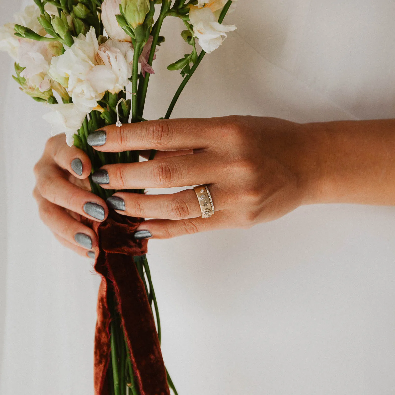 Outdoor Light Vibrant Finish Polaris Ring - Champagne Diamonds