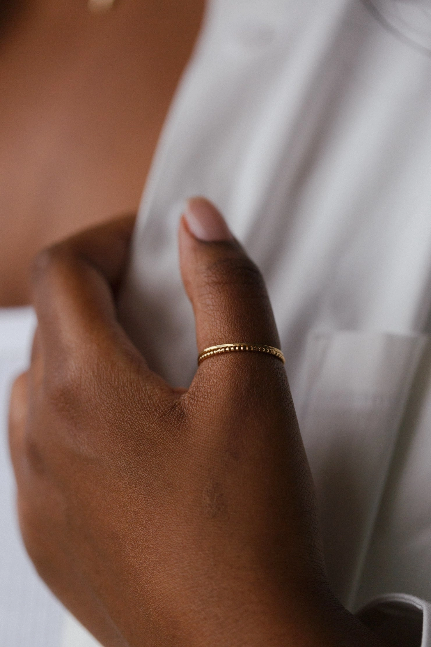 Adria Ring Classic Sparkle Artistic Detail