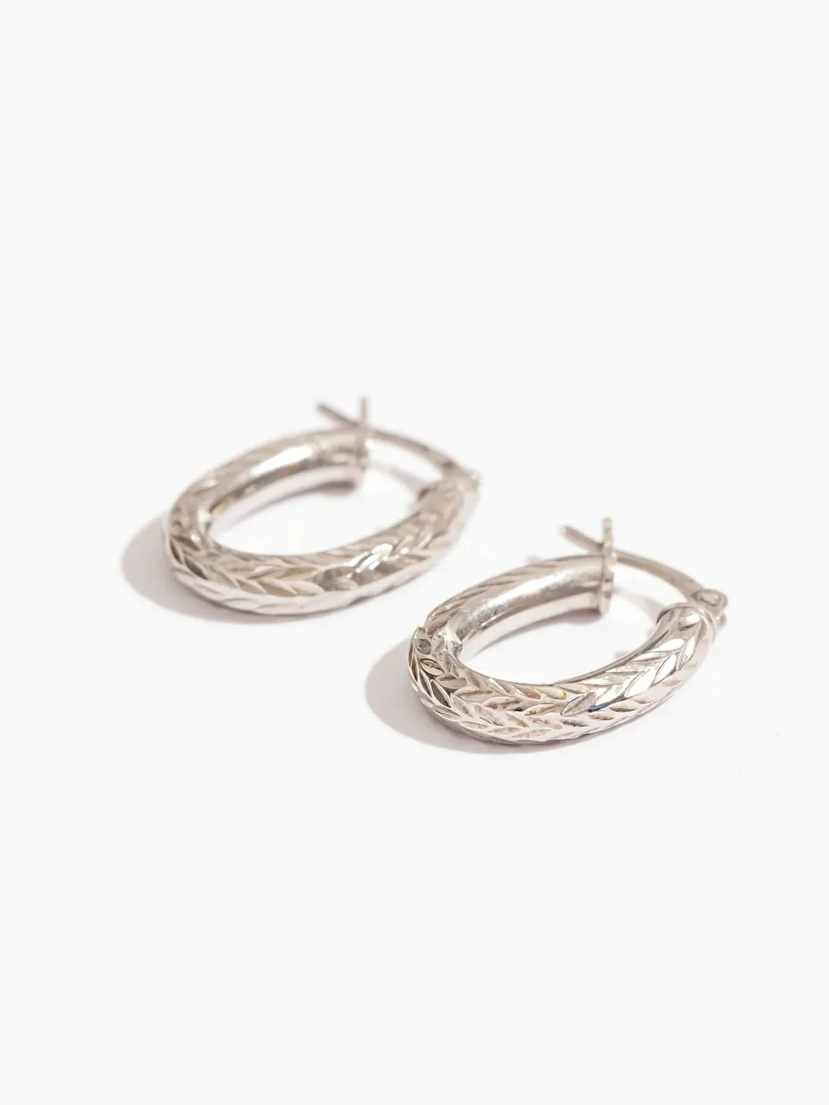 Annaka Hoops Glamorous Sparkle