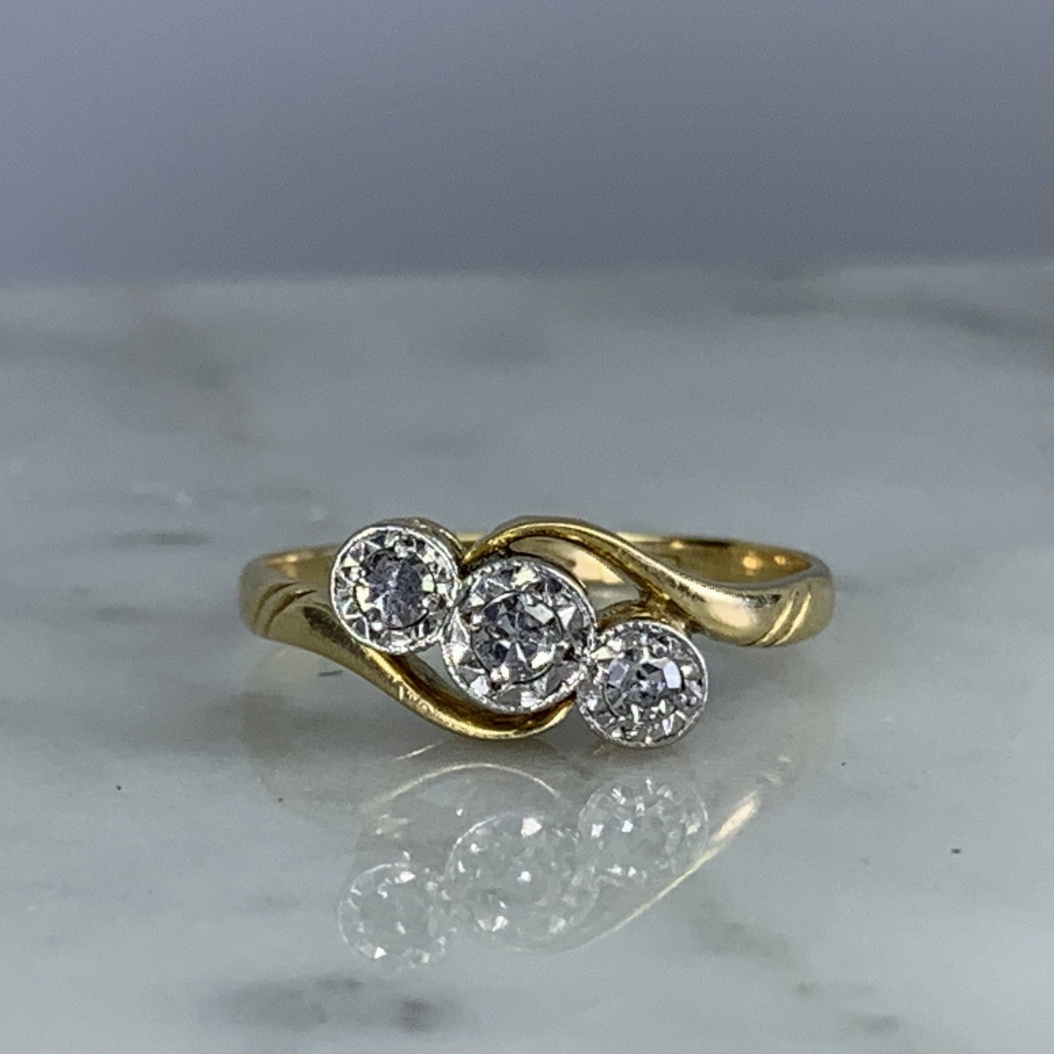 Antique Art Deco Diamond Engagement Ring in 18K Yellow Gold. Past Present and Future Trilogy Ring Everyday Glam Intricate Work