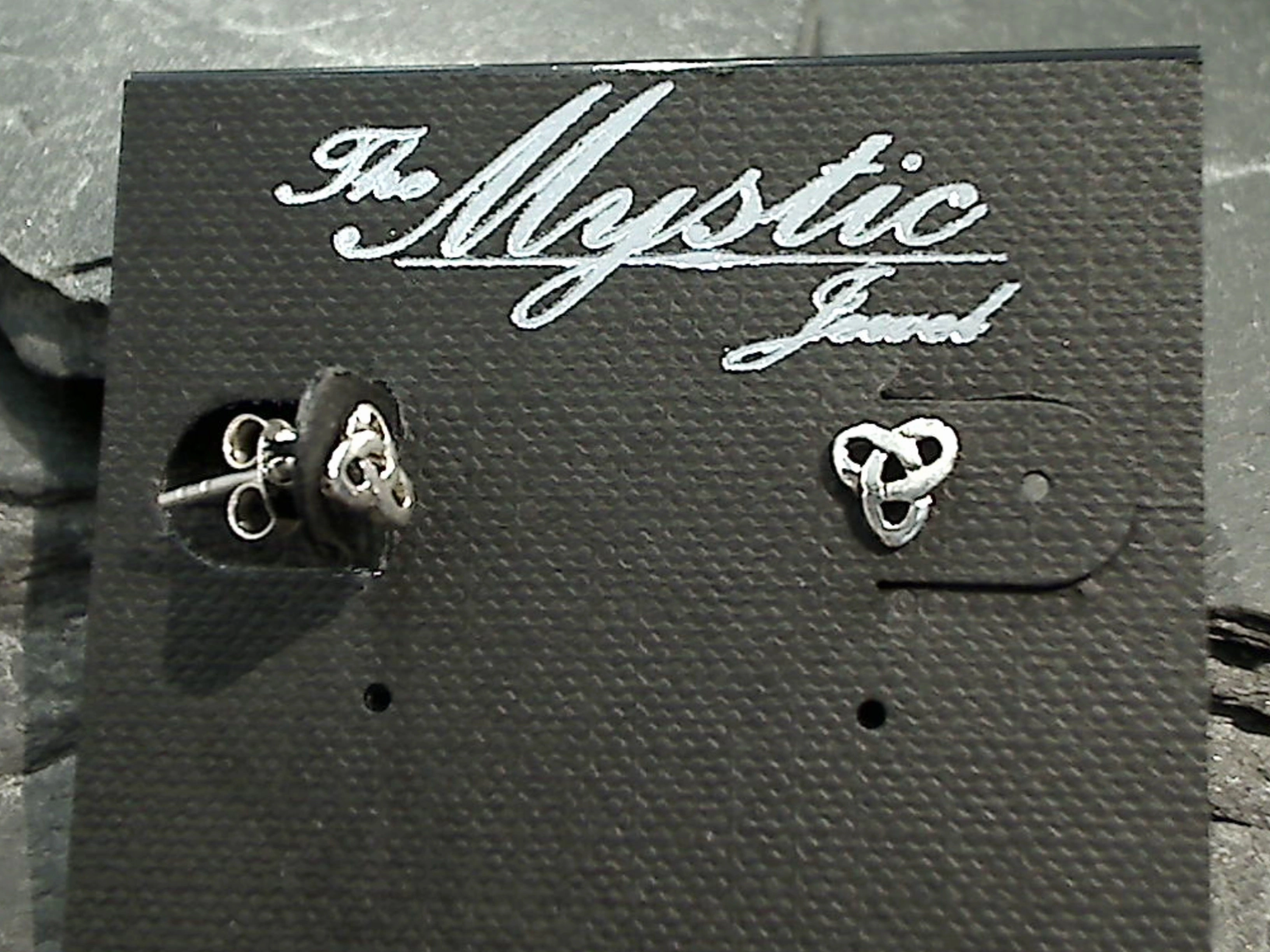 Substantial Jewelry Polished Aesthetic Sterling Silver Small Celtic Trinity Knot Stud Earrings