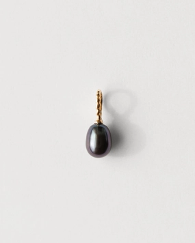 Chic Glimmer Baby Black Pearl Charm