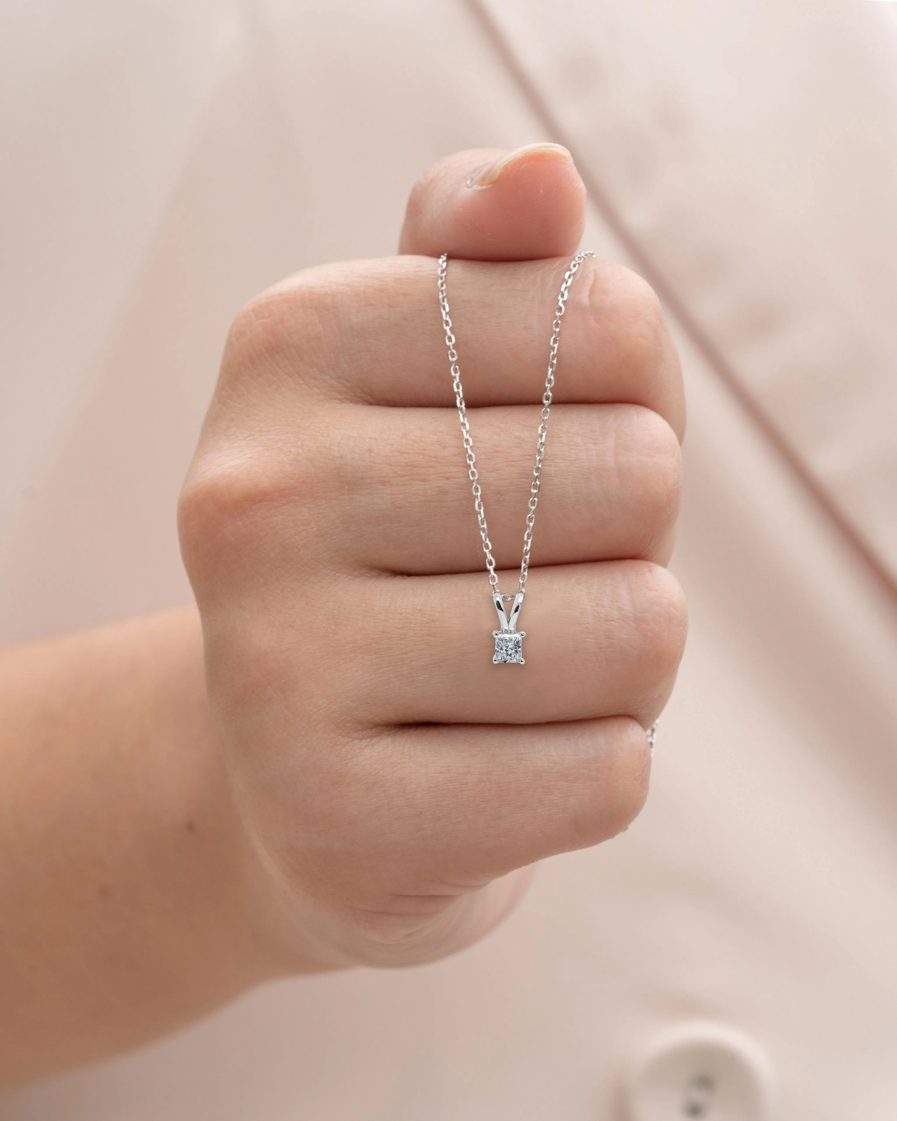 Networking Item Matching Adornment Beautiful 0.25 Carat Princess Cut Diamond Pendant Necklace In 18K White Gold Plating Over Silver