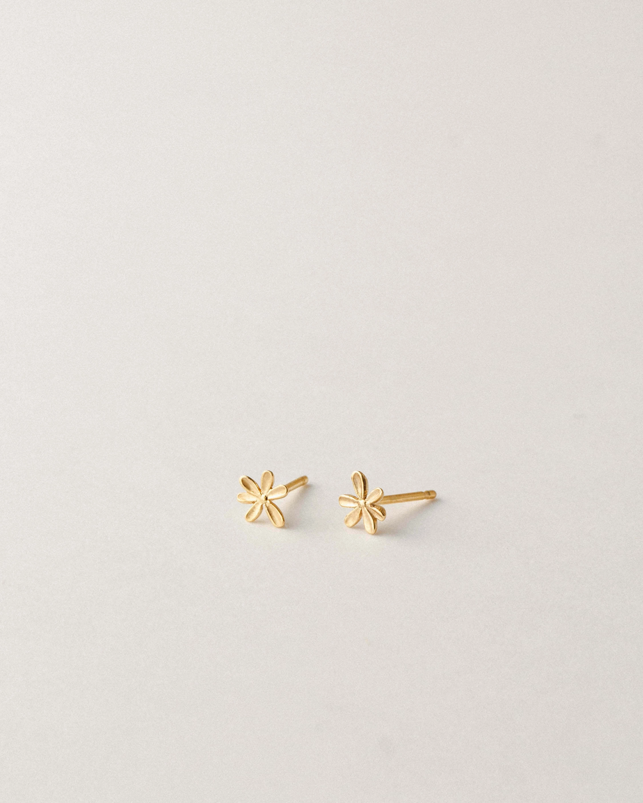 Blossom Studs Sophisticated Element