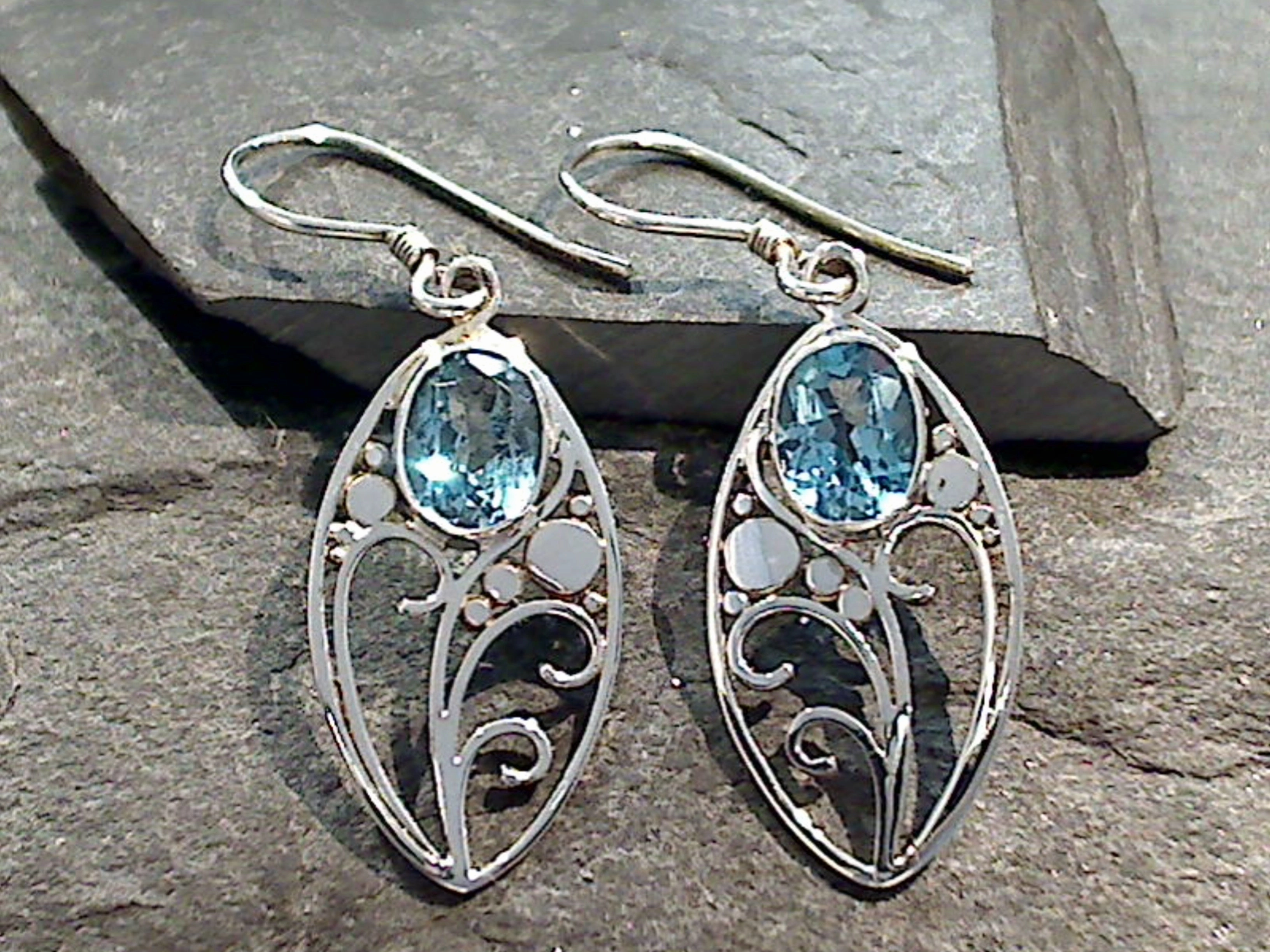 Blue Topaz, Sterling Silver Earrings Lightweight Element Luxurious Detail