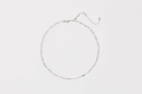 Natural Details Classic Outfit Figaro Choker