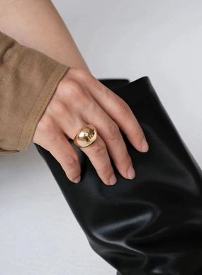 Classic Layers Feminine Touch Chantae Curved Dome Ring Gold