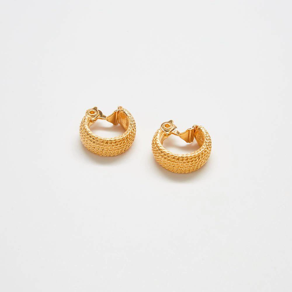 Brilliant Detail Graceful Touch Vintage Monet Rope Twist Hoop Earrings