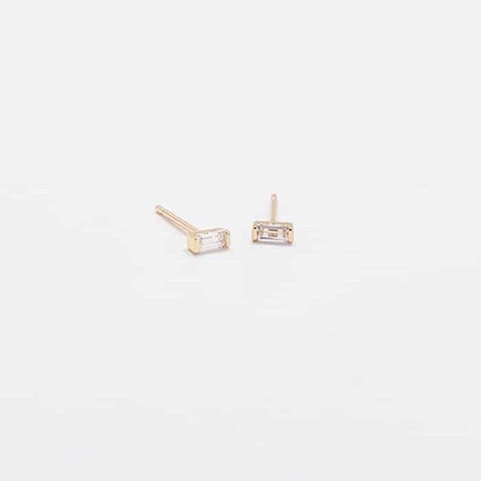Mini Baguette Gold Studs Cool Form Cool Moment
