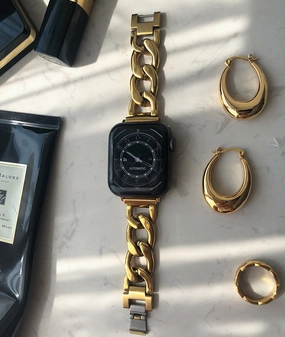 Classic Finish Modern Elegance Chunky Flat Link iWatch Strap