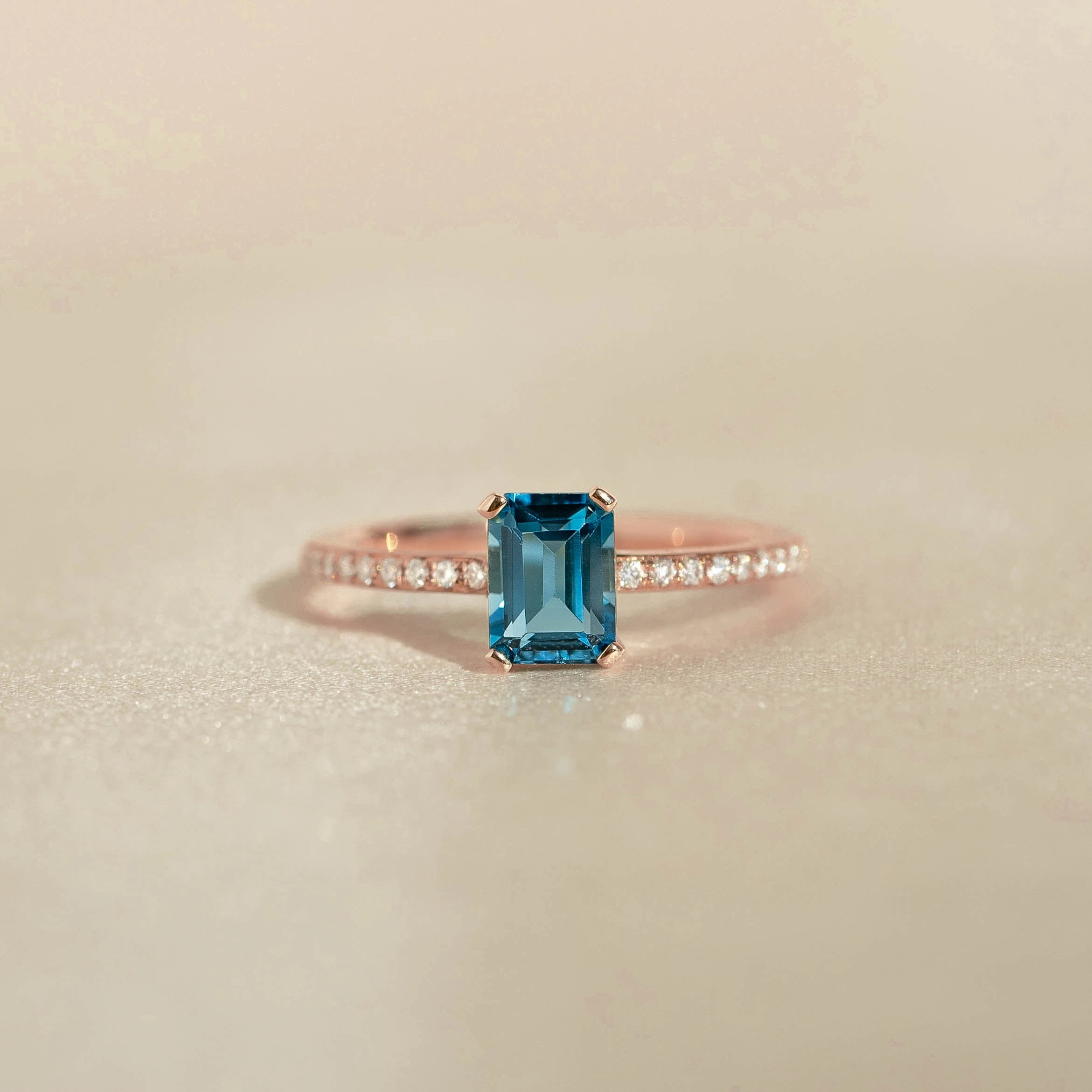 Brilliant Piece Baguette London Blue Topaz and Diamond Ring Rose Gold - Safiya
