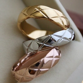Classic Quilted Ring 18K Plain 3mm/6mm/10mm Crisp Shine Sleek Piece