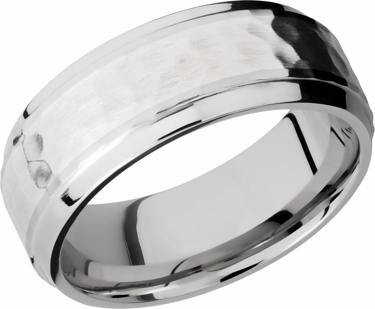 Cobalt chrome 8mm with an inlay of sterling silver Accent Focus