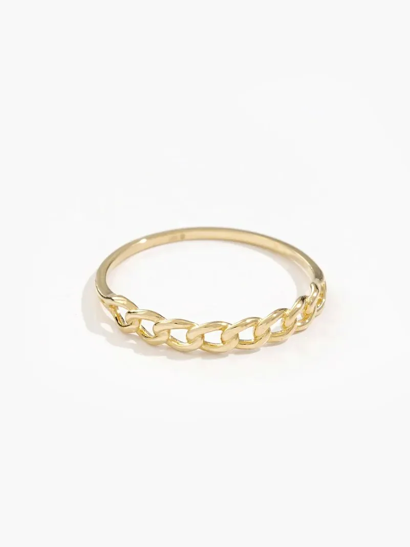 Curb Chain Ring Lustrous Finish Fashionable Glow