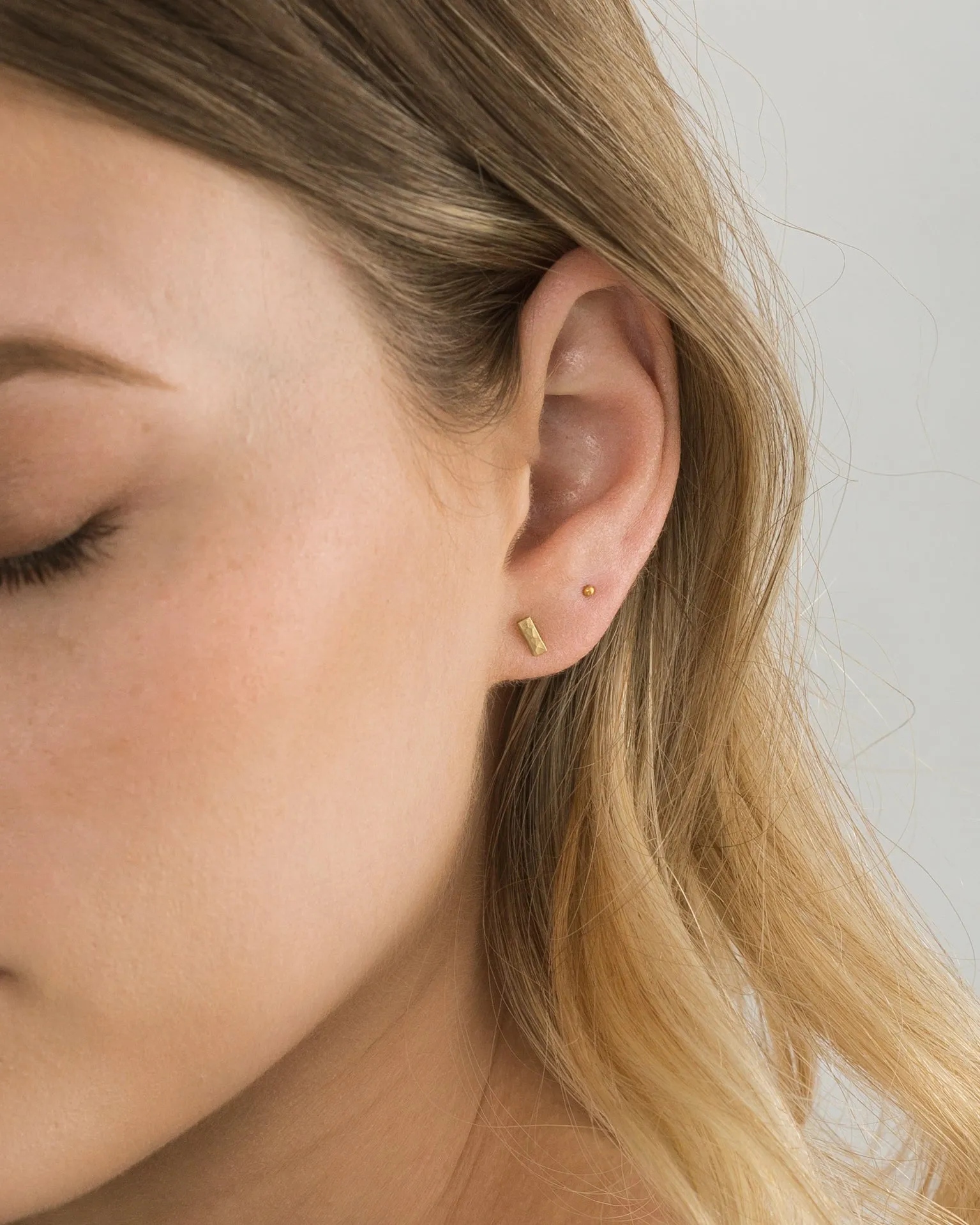 Flat Bar Studs Daily Fashion