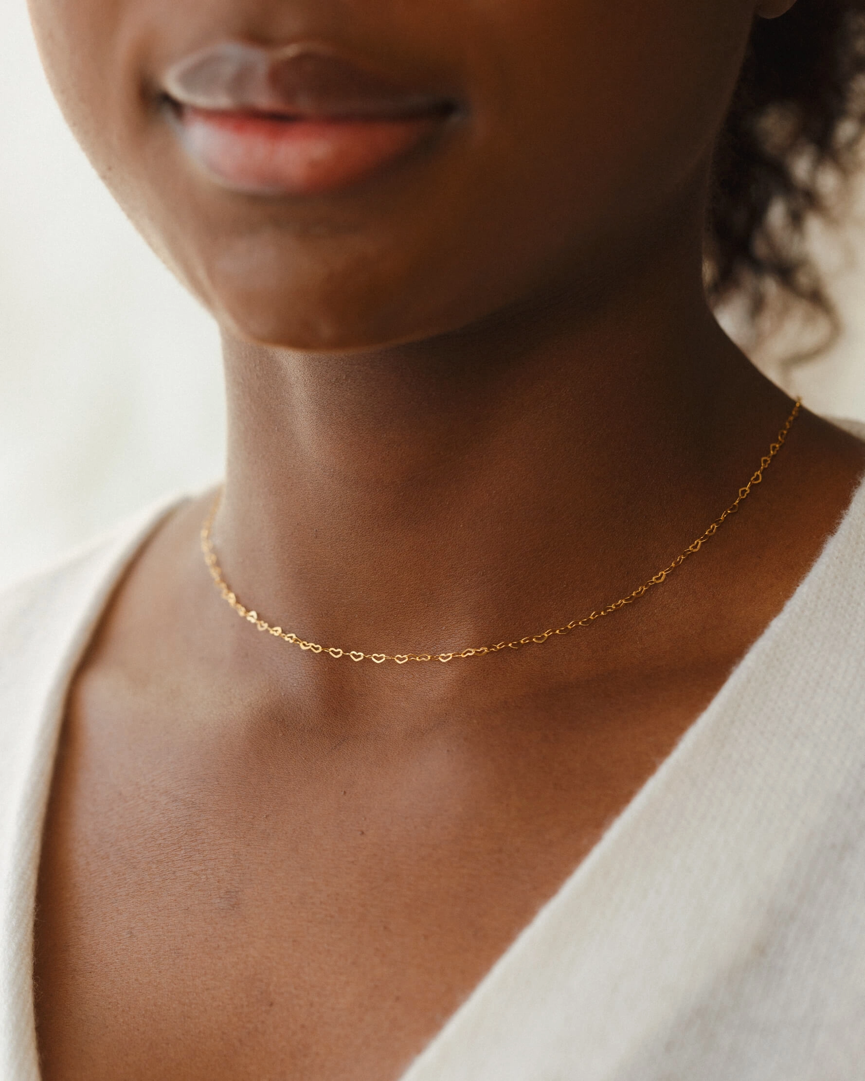 Dainty Heart Choker Timeless Style