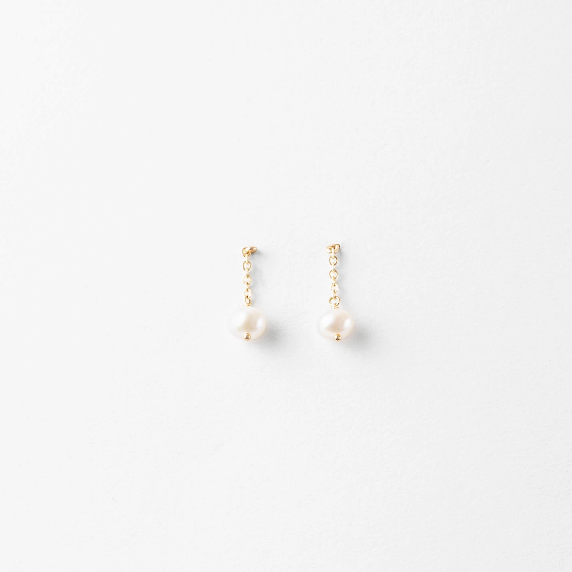 Dara Earrings Elegant Appeal