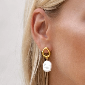 Keshi Pearl Earrings - Adriana Trendy Look