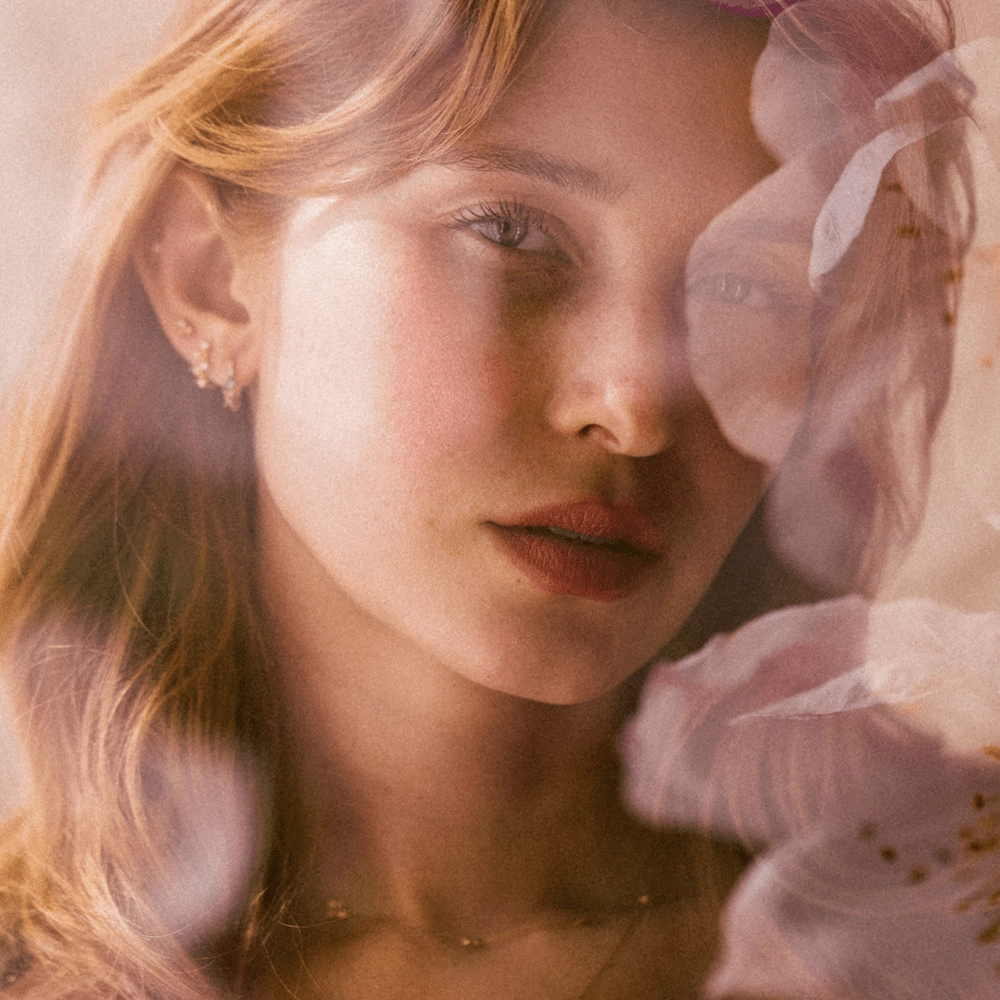 Dewdrop Arch Ring Shiny Touch Chic Appeal