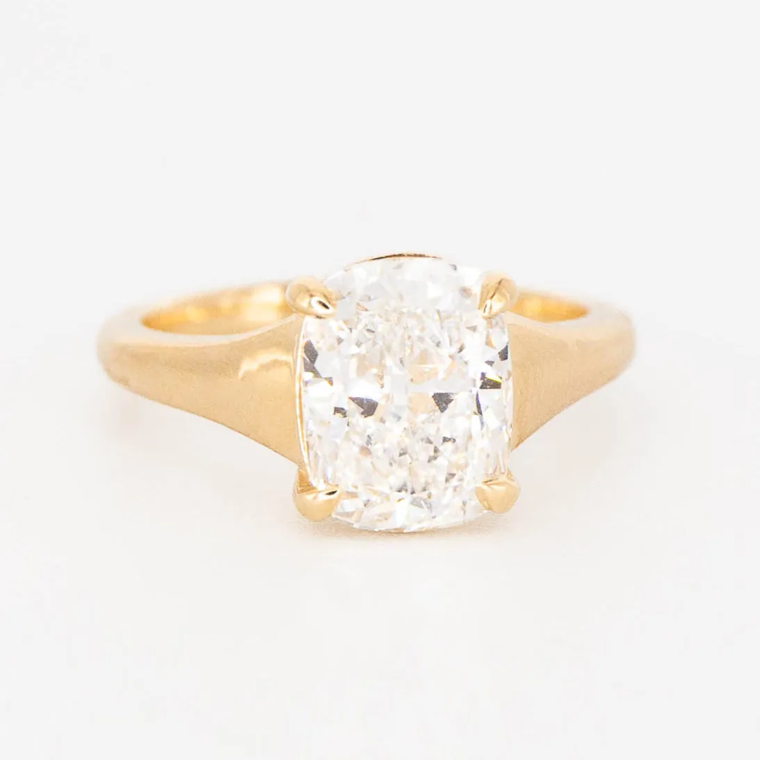 Dorian Ring - Lab Diamond Trendy Highlight Charming Style