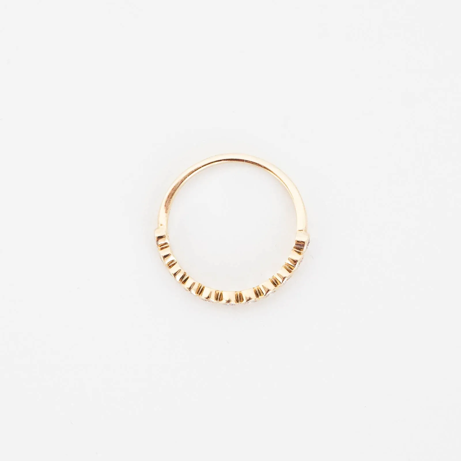 Impeccable Accent Sculptural Feel Dottie Band