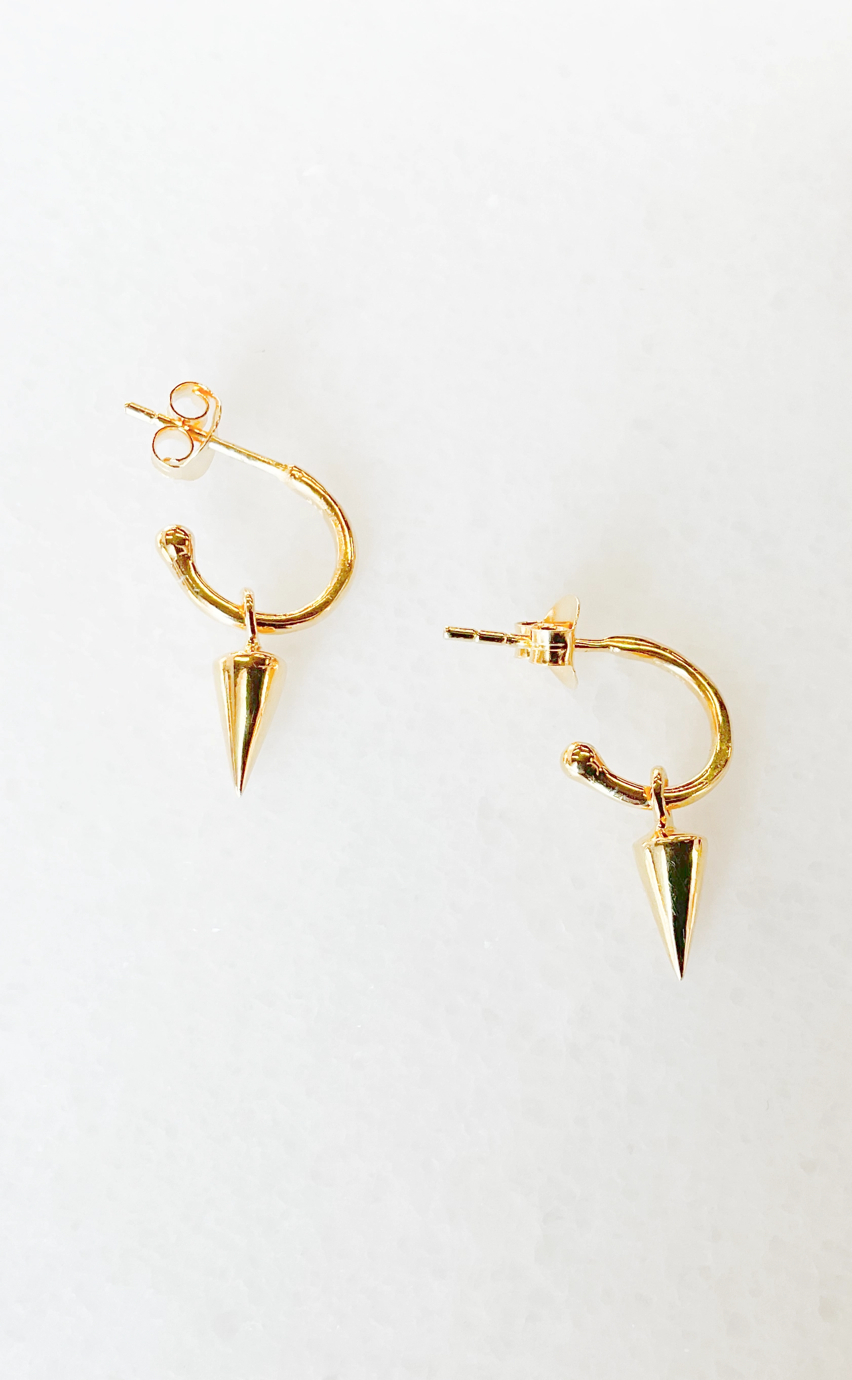 Modern Accent Minimalist Essential E405