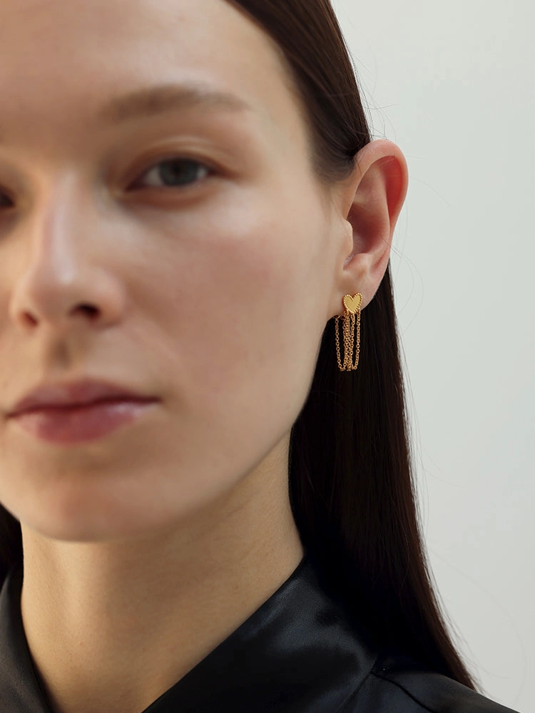 Alluring Touch Nosa Heart Tassel Ear Jackets in Gold