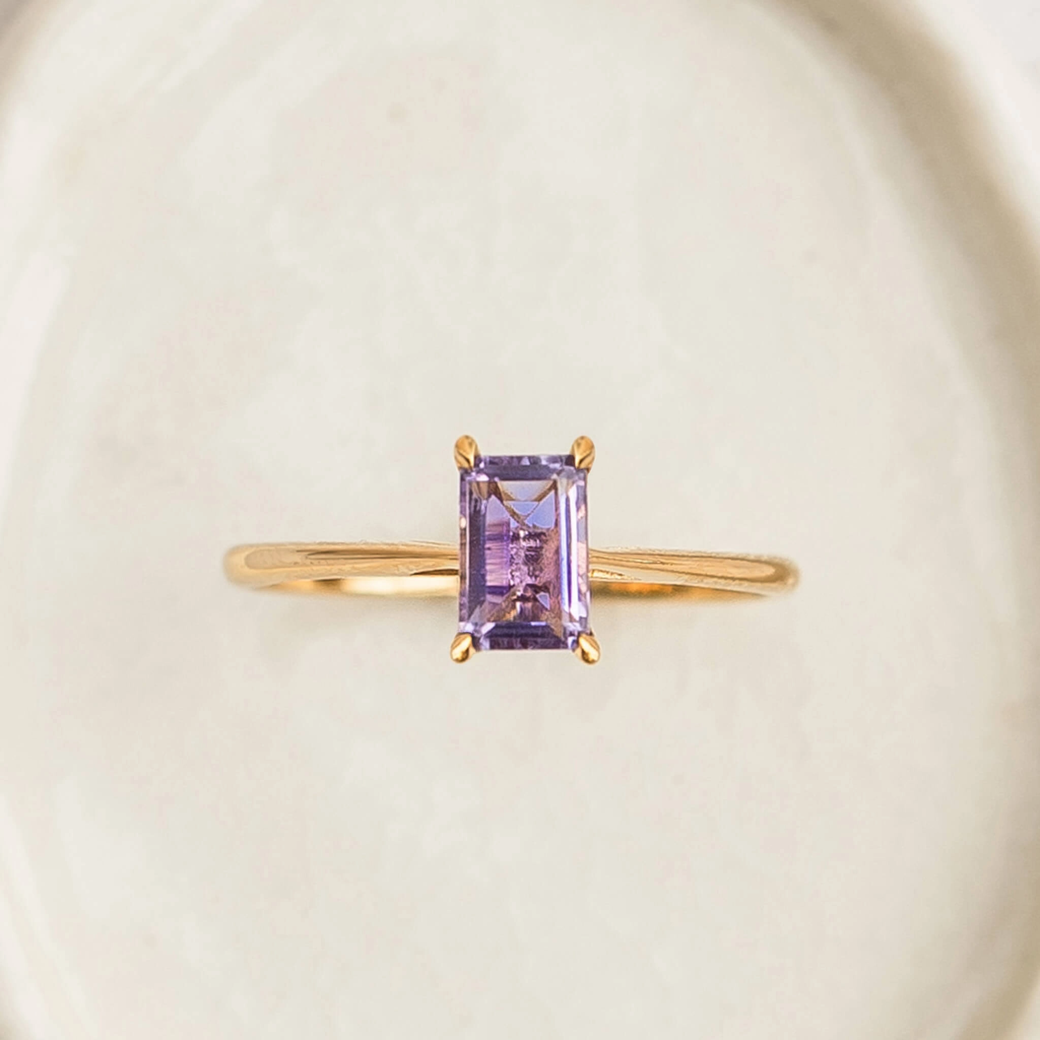 Baguette Ring Amethyst - Charlotte Gloss Shine