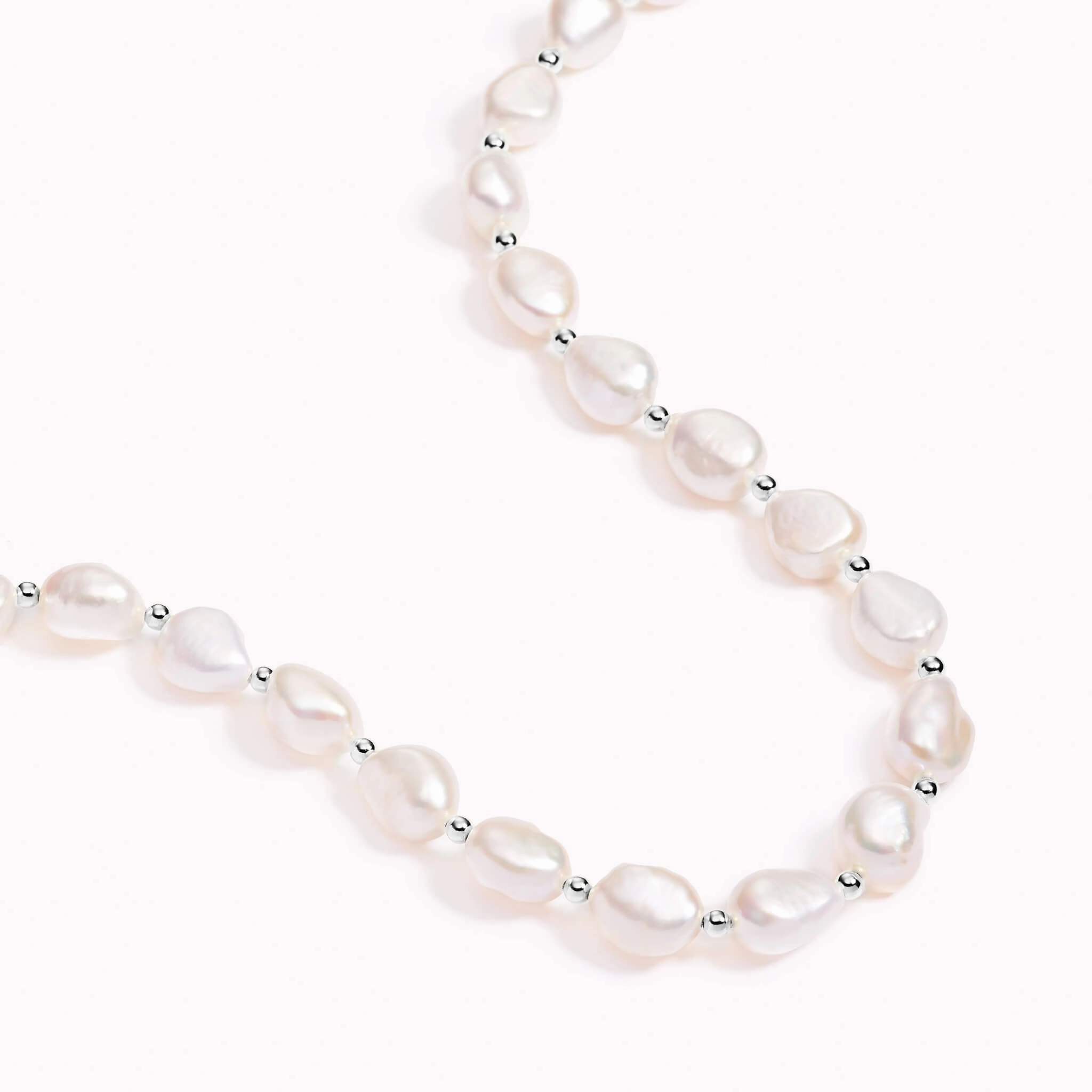 Everyday Pieces Luxury Detail Pearl Necklace Silver - Ingrid