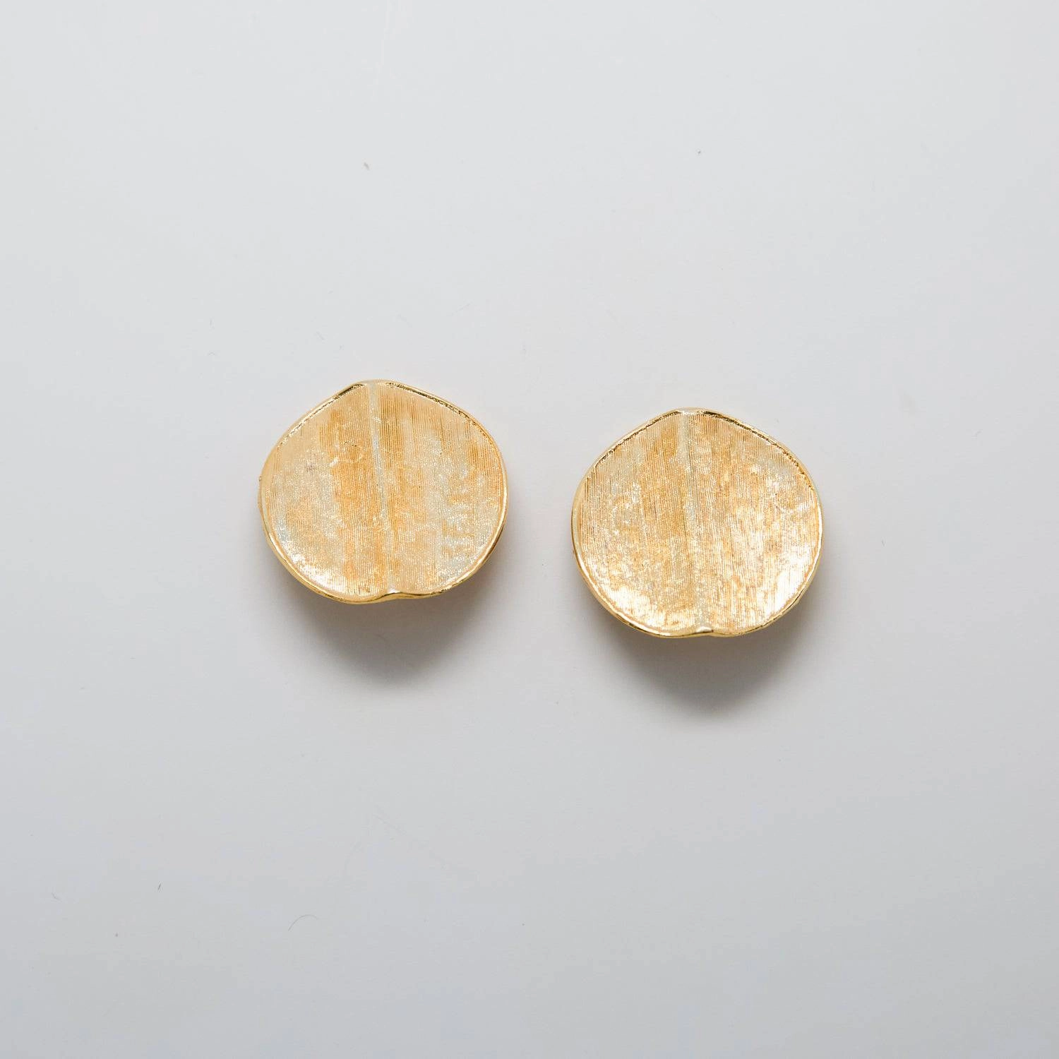 Vintage Gold Textured Circle Earrings Style Match Refined Finish