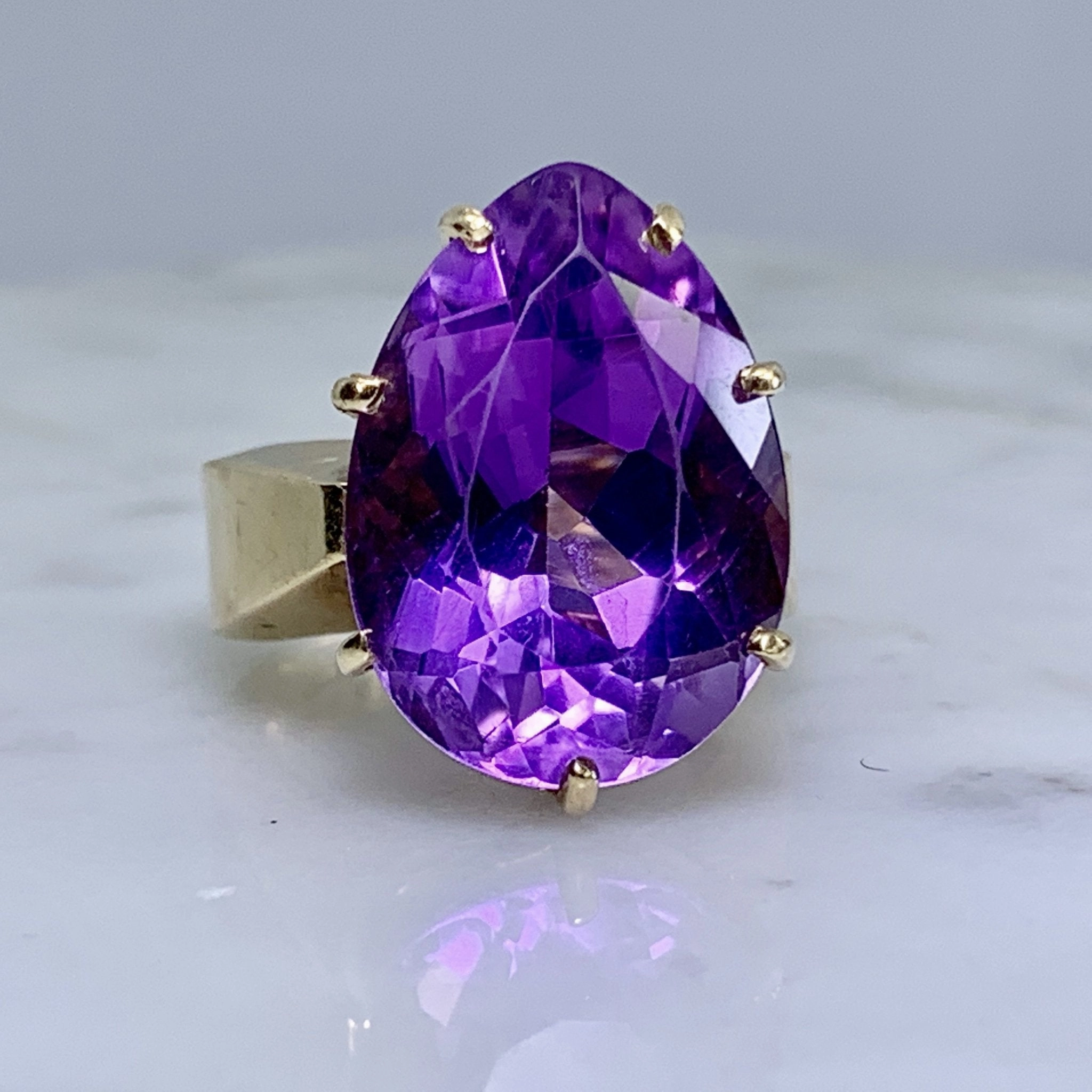 Charming Piece Vintage Amethyst Ring in a 10K Yellow Gold Solitaire Setting. February Birthstone. 6th Anniversary.
