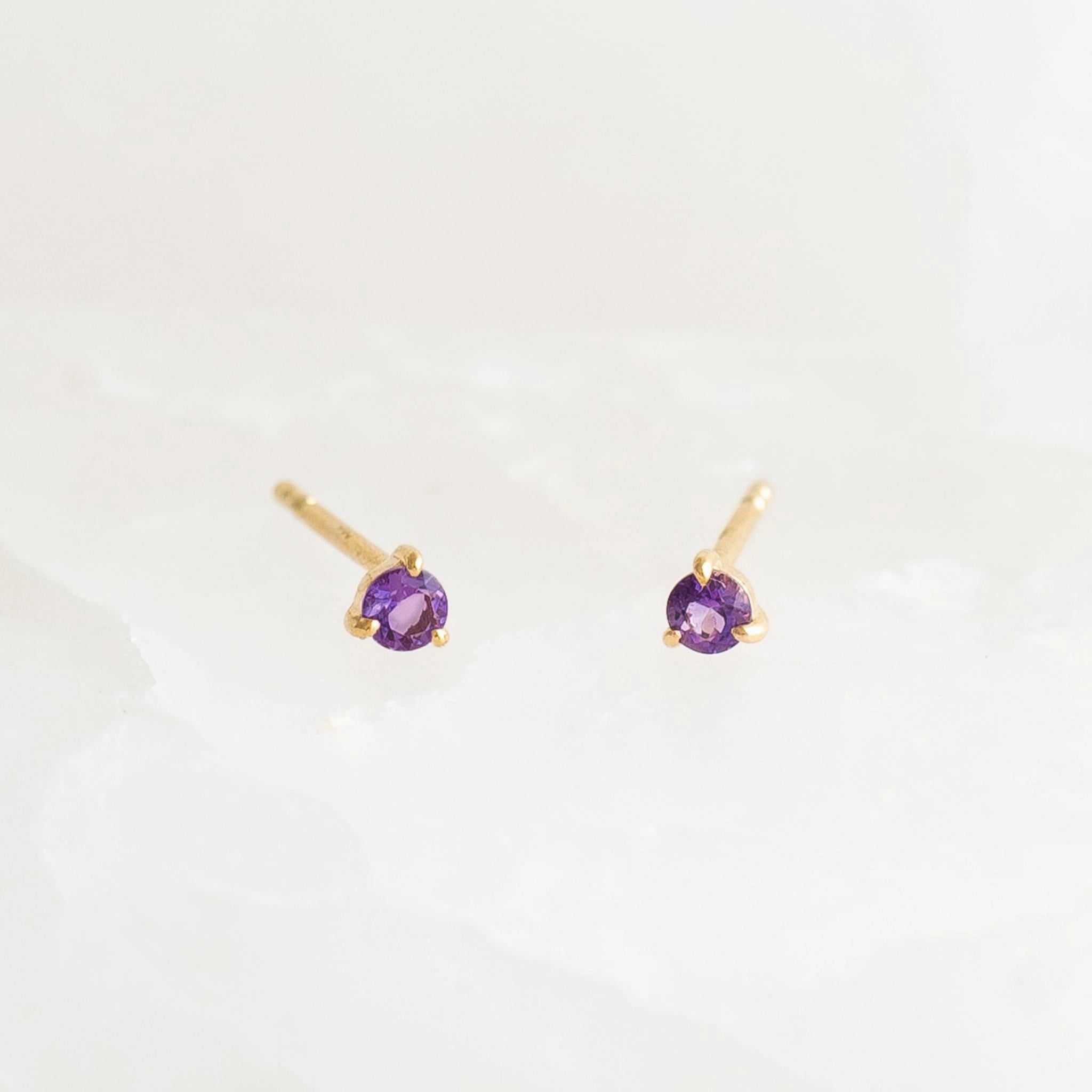 February Birthstone Stud Earrings 14k Gold - Amethyst Cool Detail