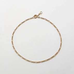 Unique Features Premium Craft Figaro Chain Gold Anklet