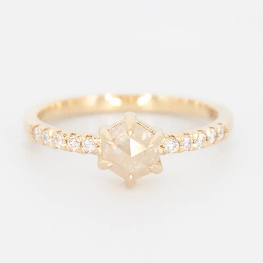 Minimal Glow Finnley Ring - White Mined Diamond