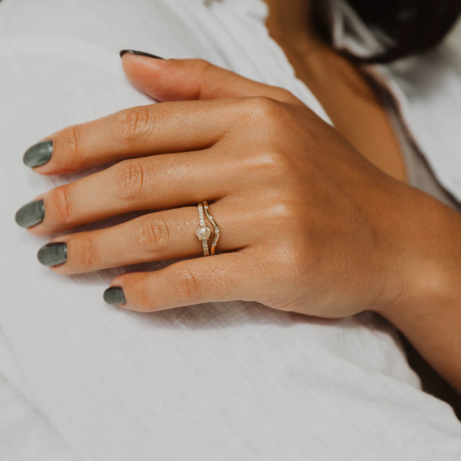 Gleaming Craft Statement Edge Finnley Ring - White Mined Diamond