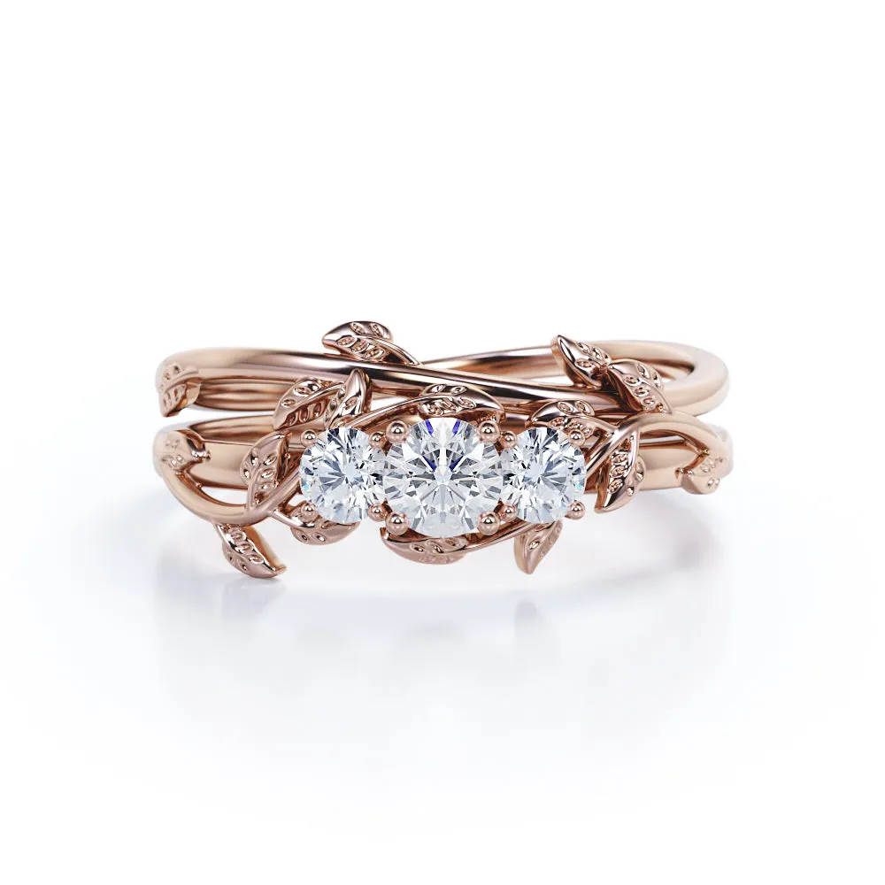 Stunning Style Floral 0.65 Carat Round Cut Moissanite Bridal Set