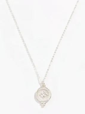 Understated Elegance Floweret Pendant