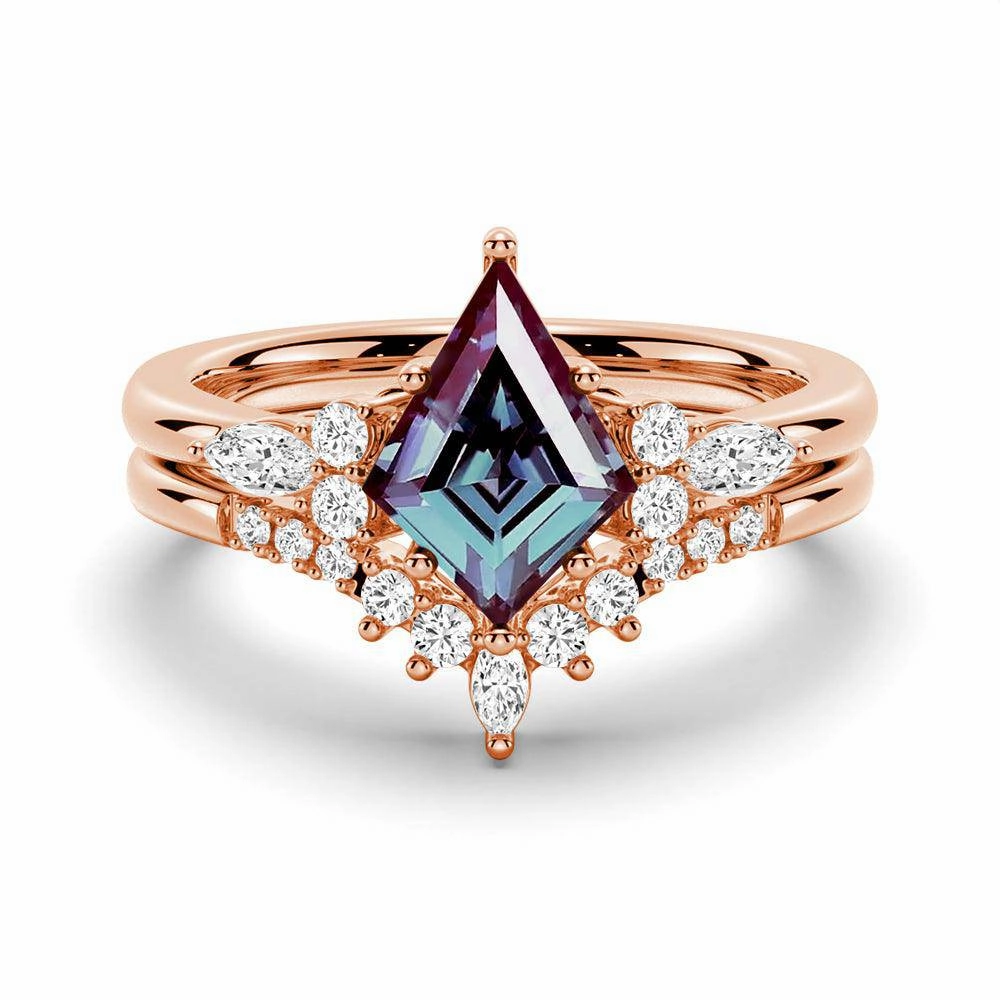 2 CT. Art Deco Kite Cut Alexandrite Engagement Ring Set With Moissanite Accents Chic pieces