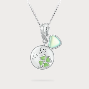 Four Leaf Clover Lucky Necklace Luxury Impression