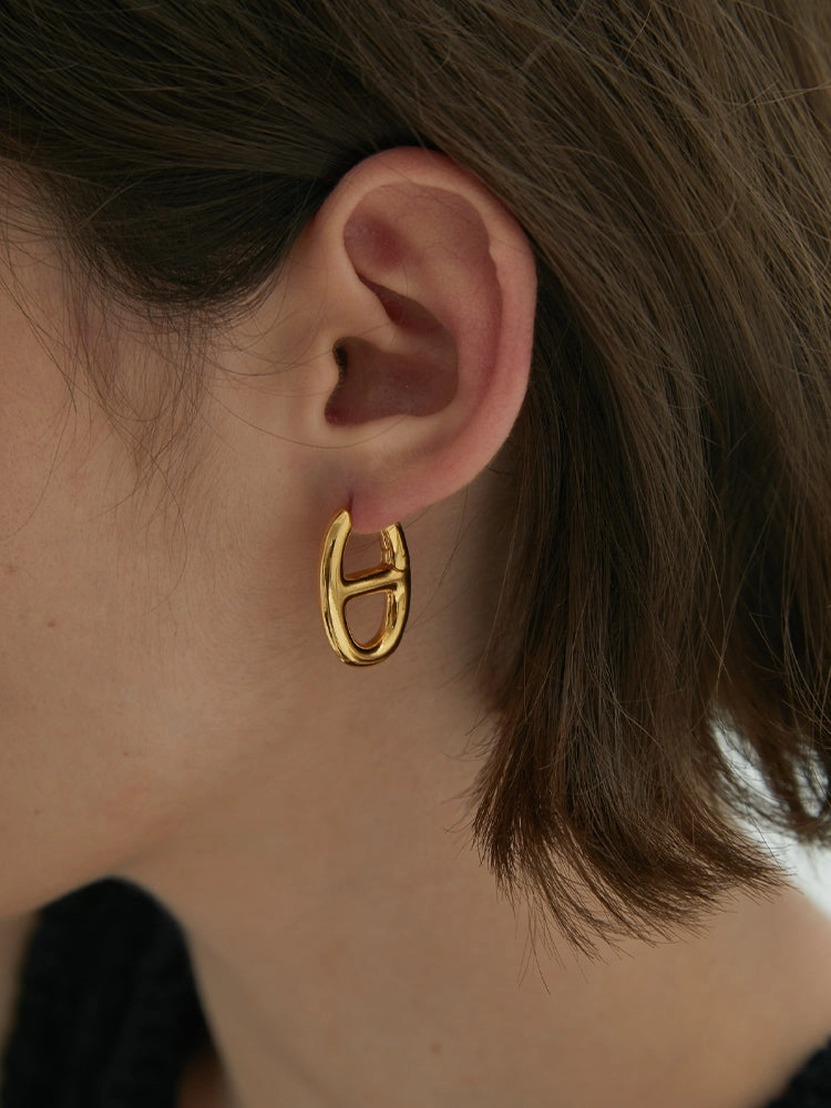 everyday elegance Geometric Oval Hoop Gold/Silver