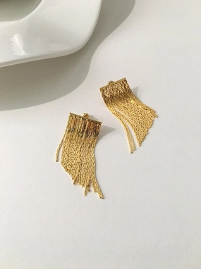 Fashionable Touch Giorgia Waterfall Gold Tassel Fringe Earrings