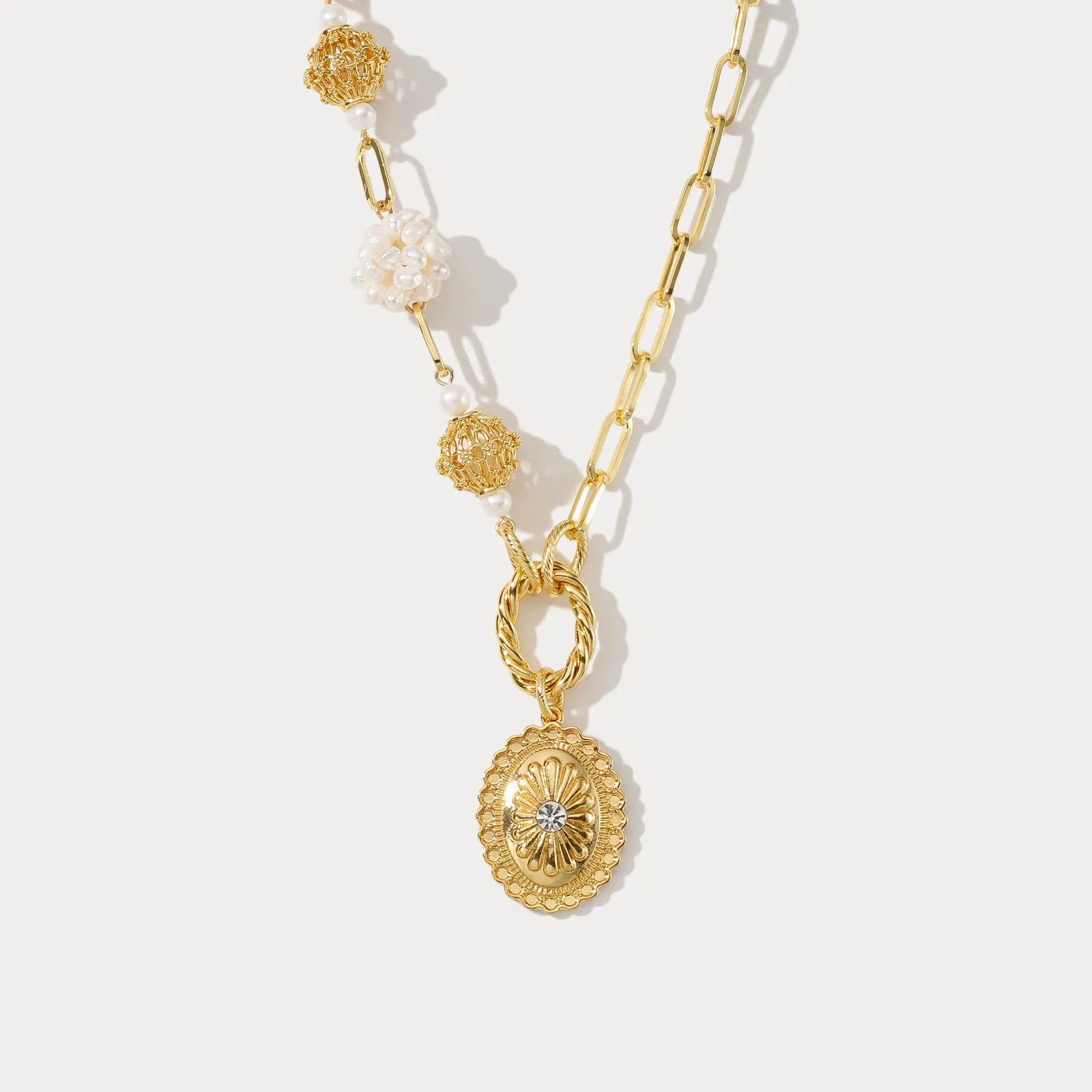Daisy Pearl Necklace Luxury Shine