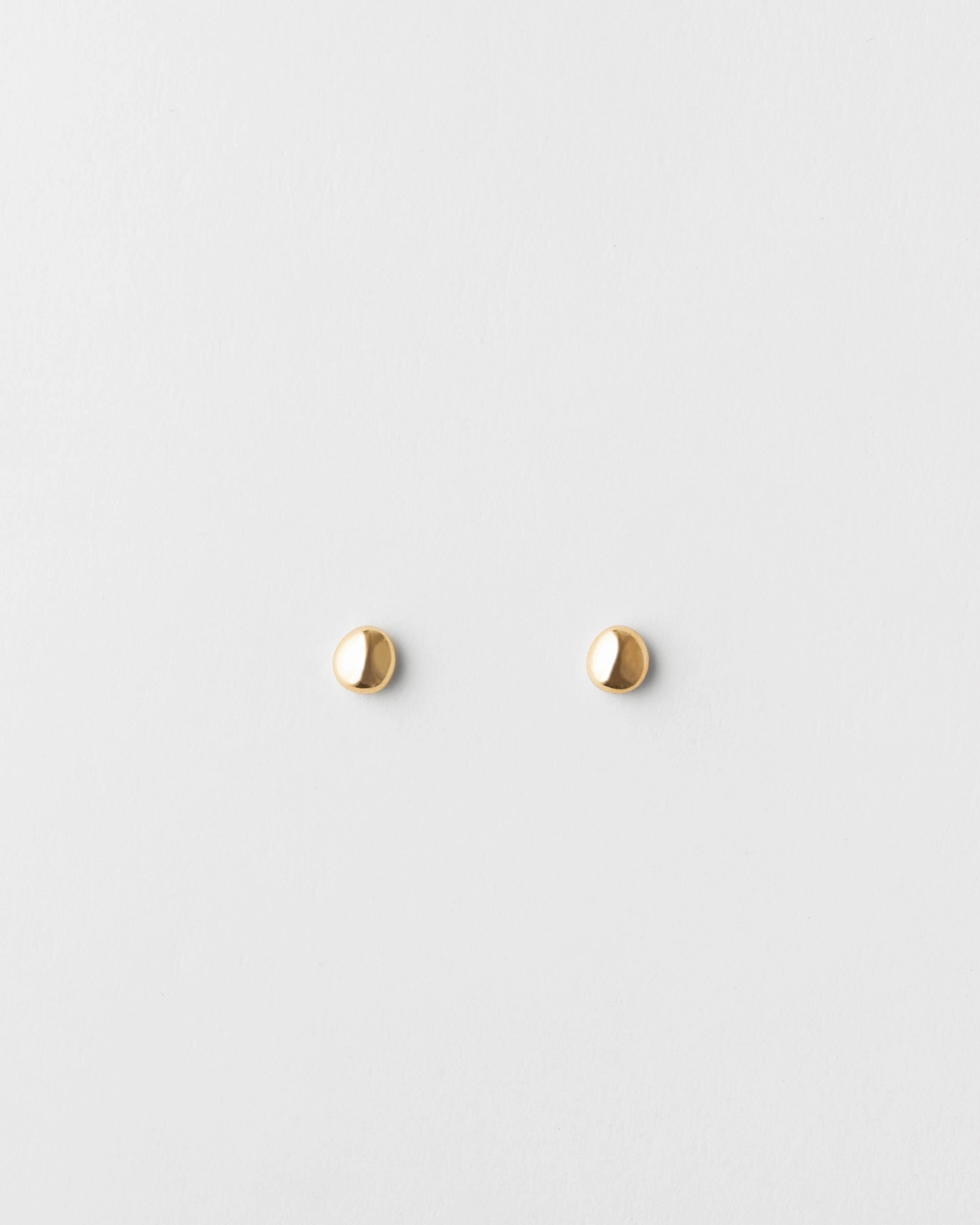 Tiny Pebble Studs Monochrome Mood