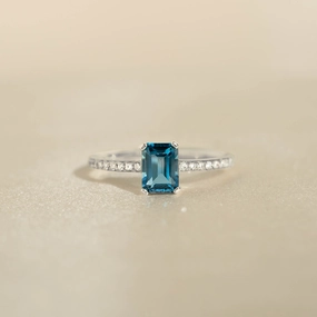 Baguette London Blue Topaz and Diamond Ring White Gold - Safiya Quiet Look Vintage Accent