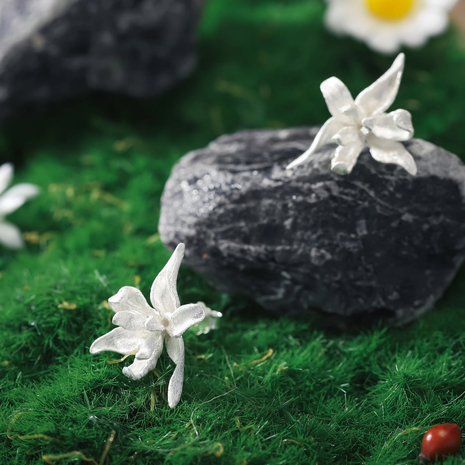 Beach Embellishment Iris Flower Stud Earrings