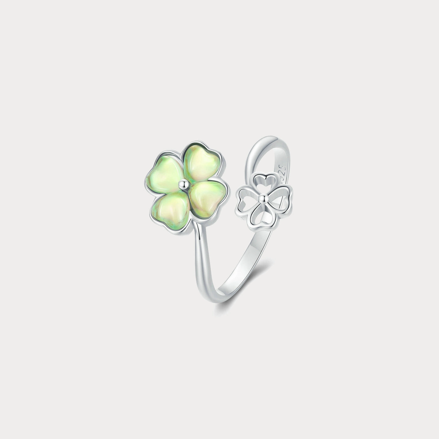 Four Leaf Clover Ring Simple Art