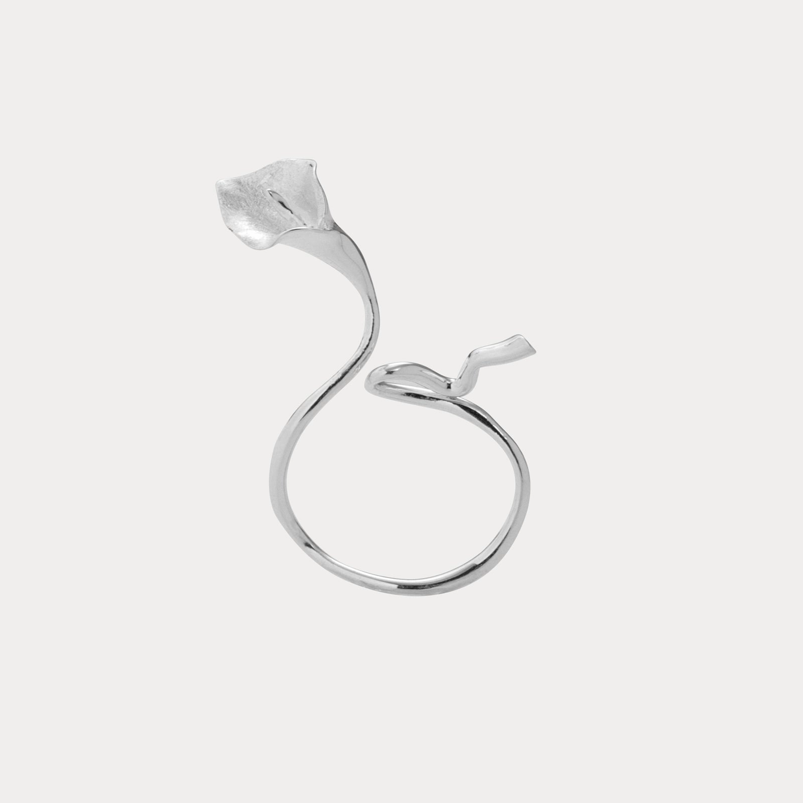 Formal Highlight Glamorous Detail Silver Calla Lily Ring