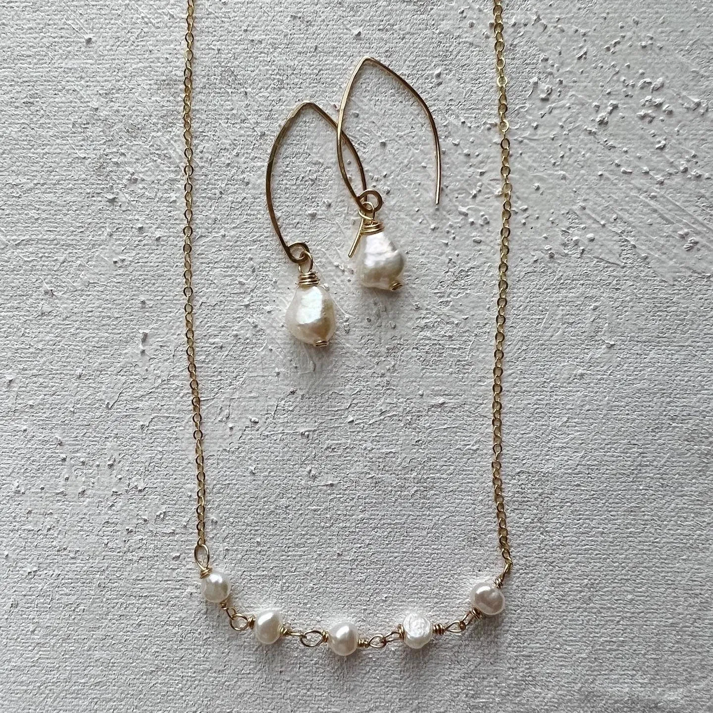 Pearl Layering Simple Necklace Pretty Present